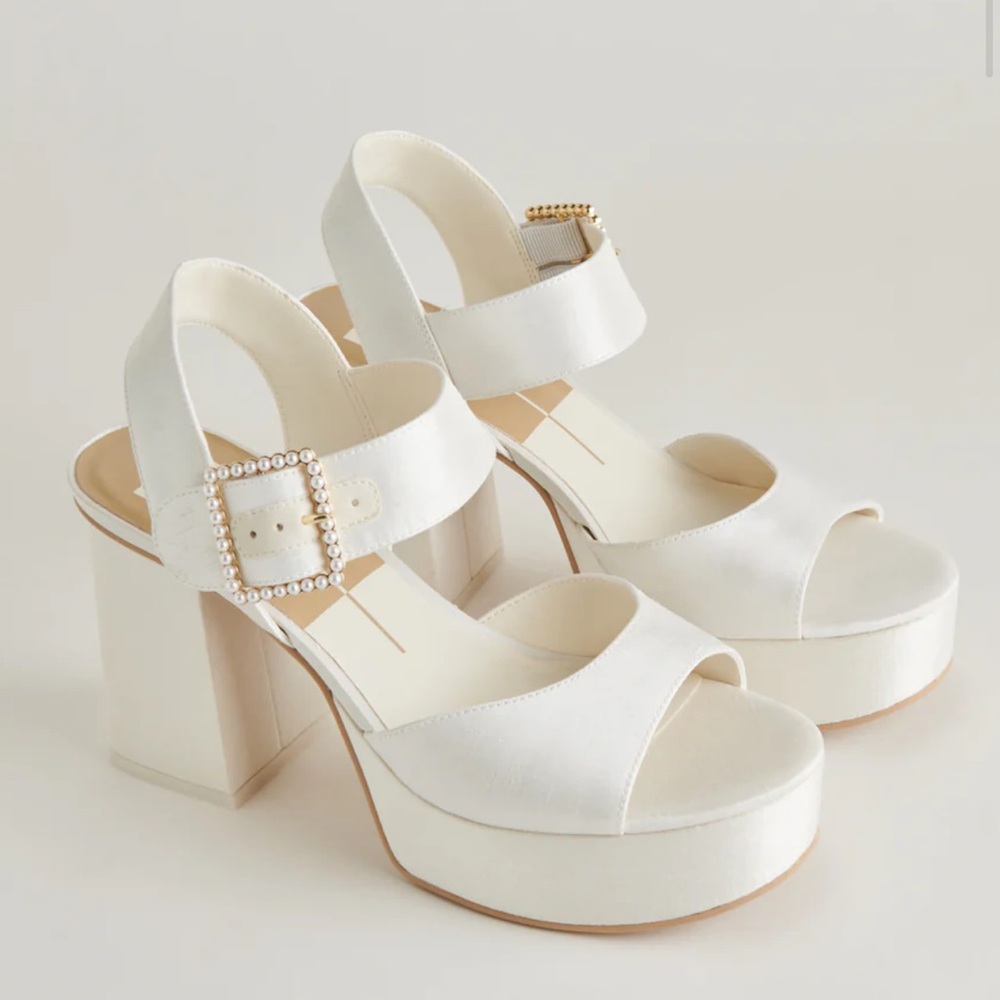 Dolce Vita Bobby Pearl Heels size 8, never worn in box